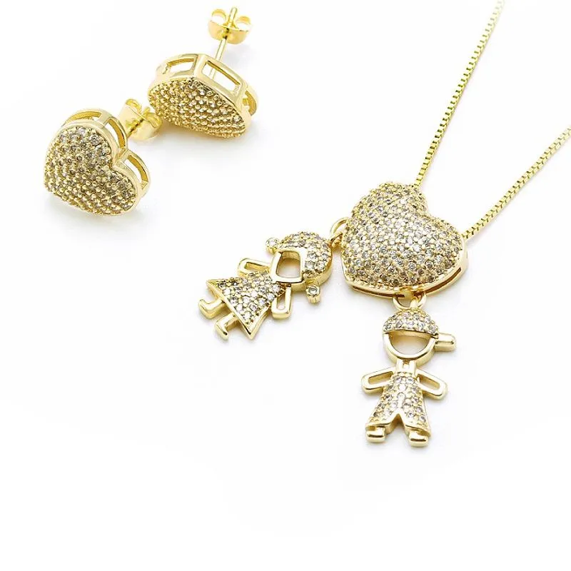 Kullatud südamega ehete komplekt