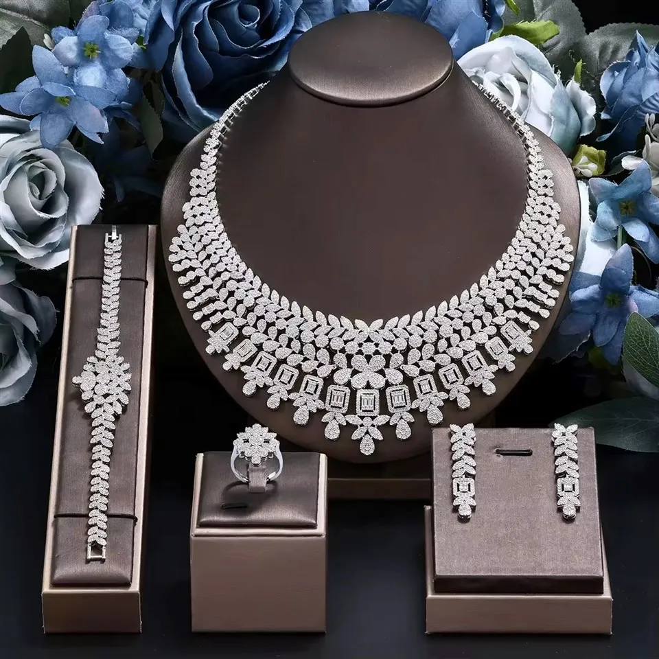 Luksuslikud CZ ehtekomplektid