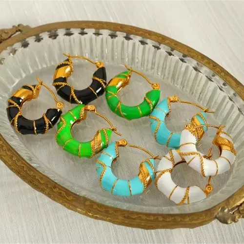 Temperamendiga kuulsuste kõrvarõngad